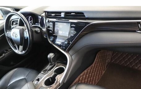 Toyota Camry, 2019 год, 2 219 000 рублей, 5 фотография