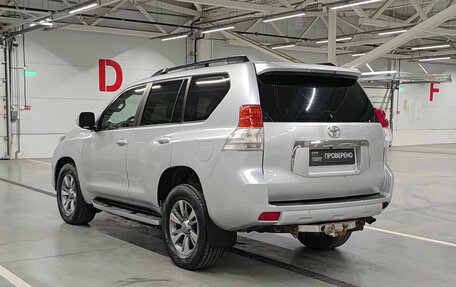 Toyota Land Cruiser Prado 150 рестайлинг 2, 2011 год, 2 350 000 рублей, 8 фотография