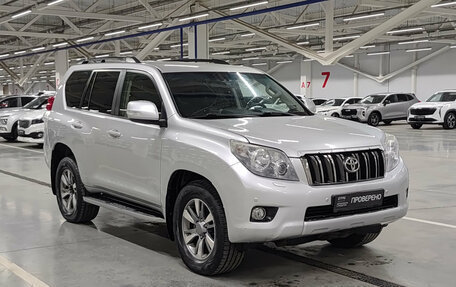 Toyota Land Cruiser Prado 150 рестайлинг 2, 2011 год, 2 350 000 рублей, 3 фотография