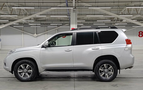 Toyota Land Cruiser Prado 150 рестайлинг 2, 2011 год, 2 350 000 рублей, 10 фотография