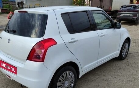 Suzuki Swift III, 2010 год, 720 000 рублей, 3 фотография