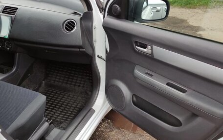 Suzuki Swift III, 2010 год, 720 000 рублей, 30 фотография