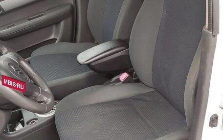 Suzuki Swift III, 2010 год, 720 000 рублей, 35 фотография