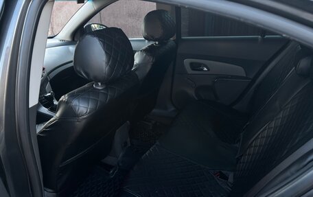 Chevrolet Cruze II, 2010 год, 460 000 рублей, 8 фотография
