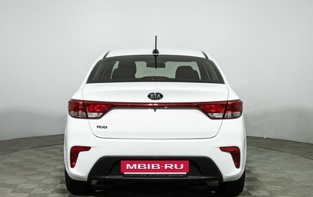 KIA Rio IV, 2017 год, 999 700 рублей, 6 фотография