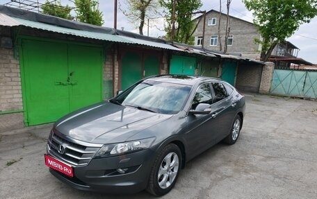 Honda Crosstour I рестайлинг, 2011 год, 1 150 000 рублей, 1 фотография