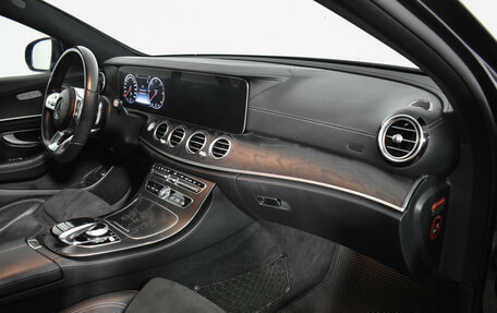 Mercedes-Benz E-Класс, 2018 год, 2 980 000 рублей, 12 фотография