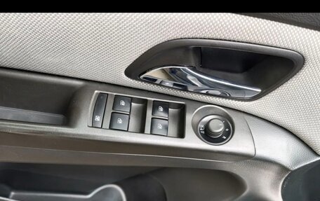 Chevrolet Cruze II, 2012 год, 750 000 рублей, 9 фотография