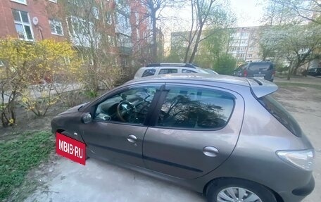 Peugeot 206, 2002 год, 149 000 рублей, 2 фотография