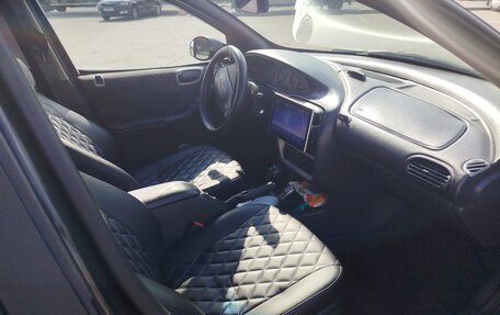 Dodge Stratus II, 1998 год, 330 000 рублей, 11 фотография