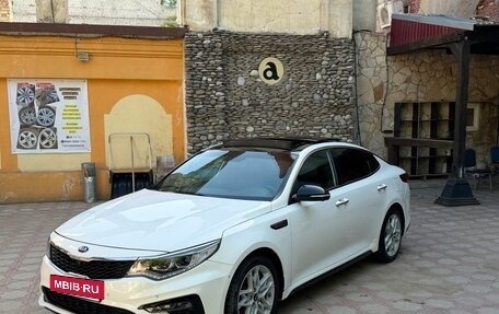 KIA Optima IV, 2019 год, 1 795 000 рублей, 2 фотография