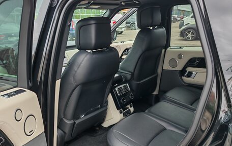 Land Rover Range Rover IV рестайлинг, 2020 год, 7 900 000 рублей, 3 фотография
