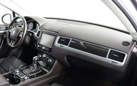 Volkswagen Touareg III, 2016 год, 3 299 000 рублей, 10 фотография