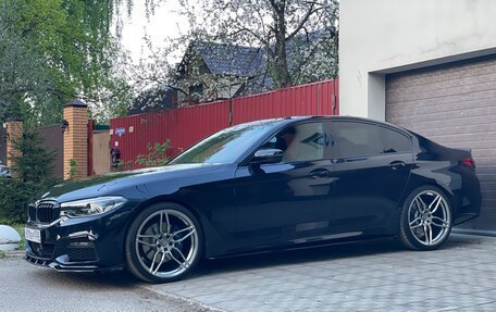 BMW 5 серия, 2018 год, 4 900 000 рублей, 3 фотография