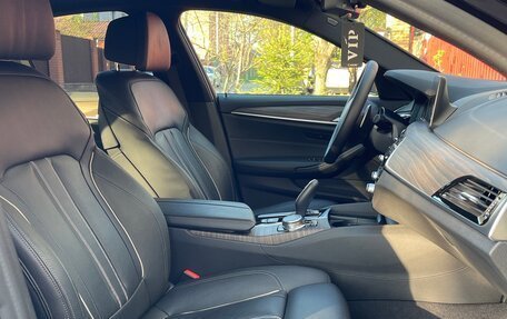 BMW 5 серия, 2018 год, 4 900 000 рублей, 15 фотография