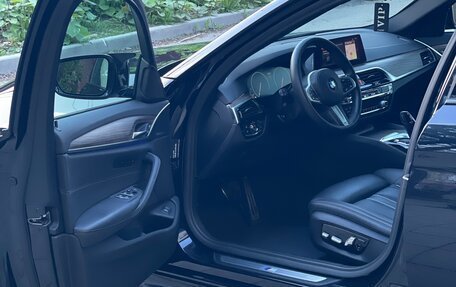 BMW 5 серия, 2018 год, 4 900 000 рублей, 17 фотография