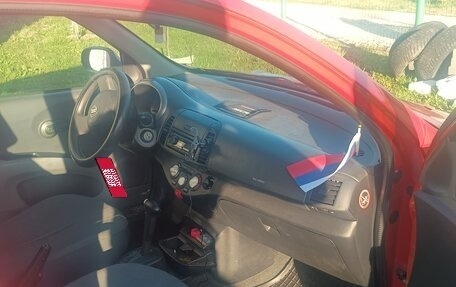 Nissan Micra III, 2004 год, 280 000 рублей, 5 фотография