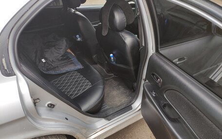Hyundai Sonata IV рестайлинг, 2004 год, 250 000 рублей, 15 фотография