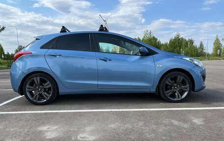 Hyundai i30 II рестайлинг, 2012 год, 800 000 рублей, 3 фотография