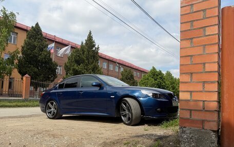 BMW 5 серия, 2004 год, 870 000 рублей, 2 фотография