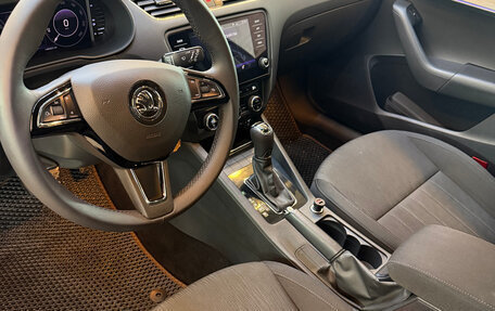 Skoda Octavia, 2018 год, 2 000 000 рублей, 15 фотография
