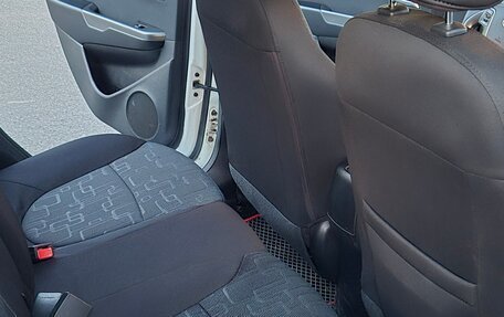 KIA Rio III рестайлинг, 2016 год, 990 000 рублей, 11 фотография