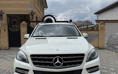 Mercedes-Benz M-Класс, 2012 год, 2 270 000 рублей, 2 фотография