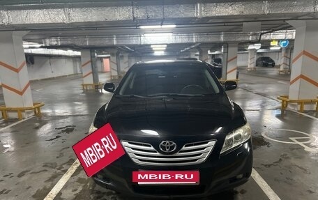 Toyota Camry, 2008 год, 800 000 рублей, 2 фотография