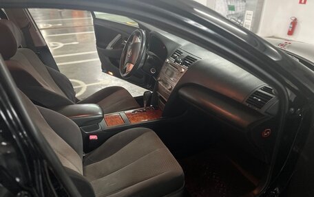 Toyota Camry, 2008 год, 800 000 рублей, 10 фотография