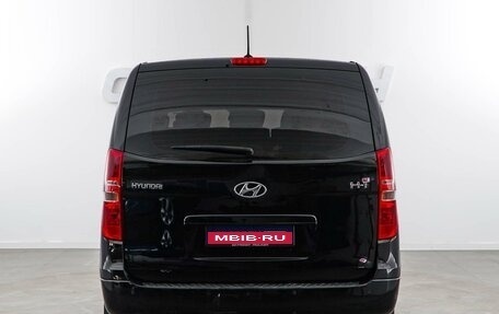 Hyundai H-1 II рестайлинг, 2016 год, 1 949 050 рублей, 4 фотография