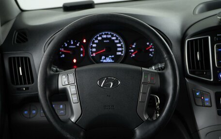 Hyundai H-1 II рестайлинг, 2016 год, 1 949 050 рублей, 14 фотография