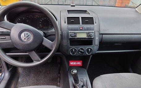 Volkswagen Polo IV рестайлинг, 2003 год, 380 000 рублей, 5 фотография