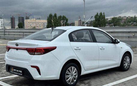 KIA Rio IV, 2020 год, 830 000 рублей, 3 фотография
