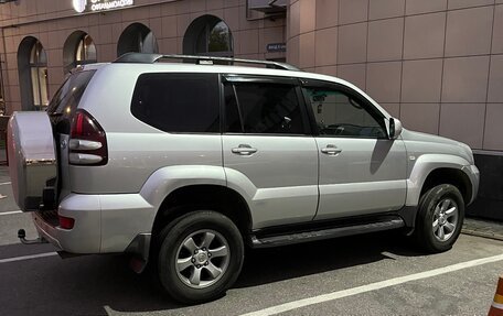 Toyota Land Cruiser Prado 120 рестайлинг, 2006 год, 1 400 000 рублей, 1 фотография