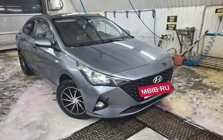 Hyundai Solaris II рестайлинг, 2021 год, 1 350 000 рублей, 5 фотография