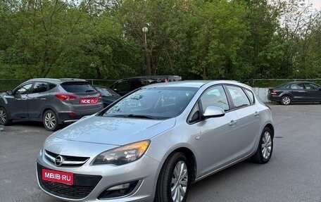 Opel Astra J, 2012 год, 680 000 рублей, 1 фотография