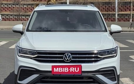 Volkswagen Tiguan II, 2022 год, 2 100 005 рублей, 3 фотография