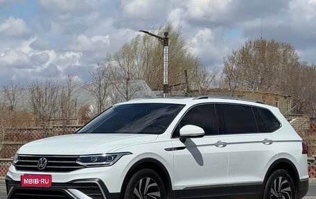 Volkswagen Tiguan II, 2022 год, 2 100 005 рублей, 1 фотография