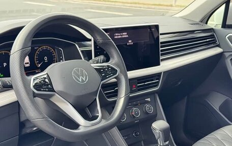 Volkswagen Tiguan II, 2022 год, 2 100 005 рублей, 12 фотография