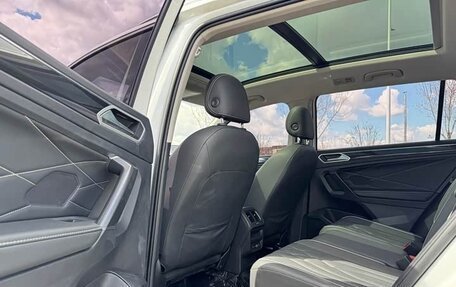 Volkswagen Tiguan II, 2022 год, 2 100 005 рублей, 15 фотография