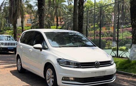 Volkswagen Touran III, 2022 год, 1 400 005 рублей, 3 фотография