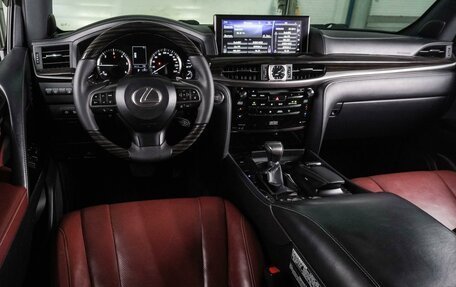 Lexus LX III, 2018 год, 7 899 000 рублей, 6 фотография