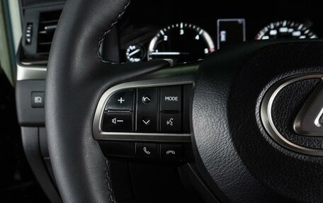 Lexus LX III, 2018 год, 7 899 000 рублей, 21 фотография