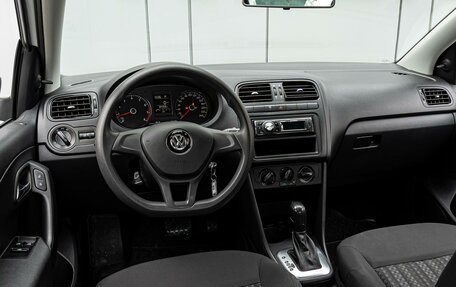 Volkswagen Polo VI (EU Market), 2017 год, 1 225 000 рублей, 6 фотография