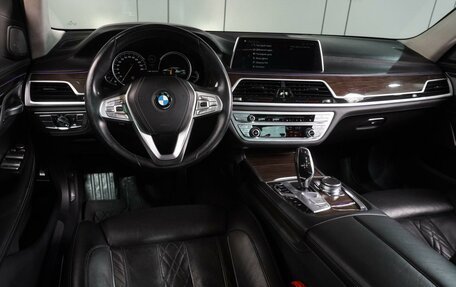 BMW 7 серия, 2016 год, 3 899 000 рублей, 8 фотография