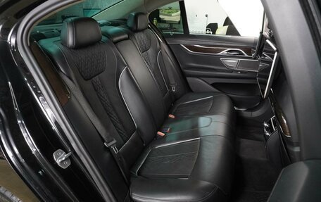 BMW 7 серия, 2016 год, 3 899 000 рублей, 9 фотография