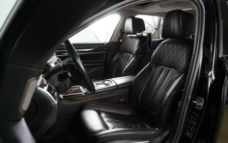 BMW 7 серия, 2016 год, 3 899 000 рублей, 12 фотография