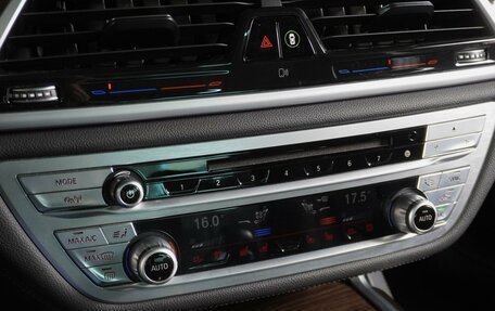 BMW 7 серия, 2016 год, 3 899 000 рублей, 29 фотография