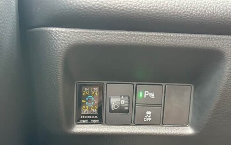 Honda Fit, 2022 год, 1 000 005 рублей, 13 фотография