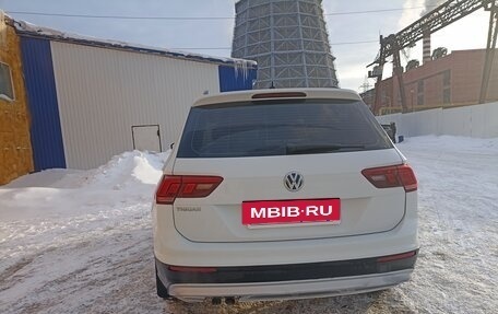 Volkswagen Tiguan II, 2018 год, 2 250 000 рублей, 13 фотография